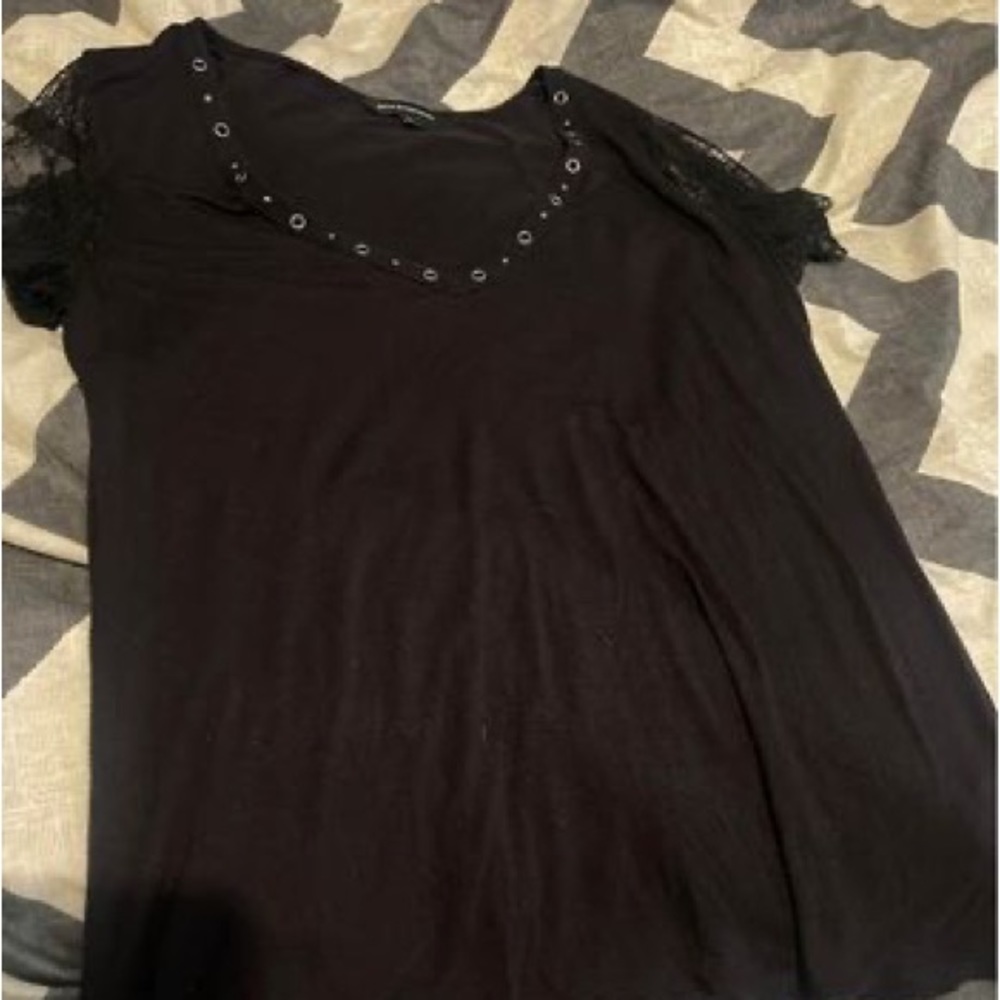 Black Rock & Republic shirt w/ lace sleeves Size L
